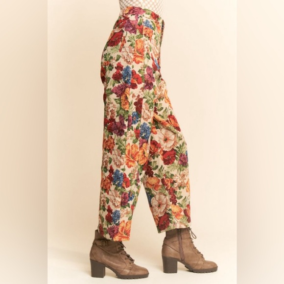 🟠449B. Floral Tapestry Barrel Pants - Picture 3 of 8